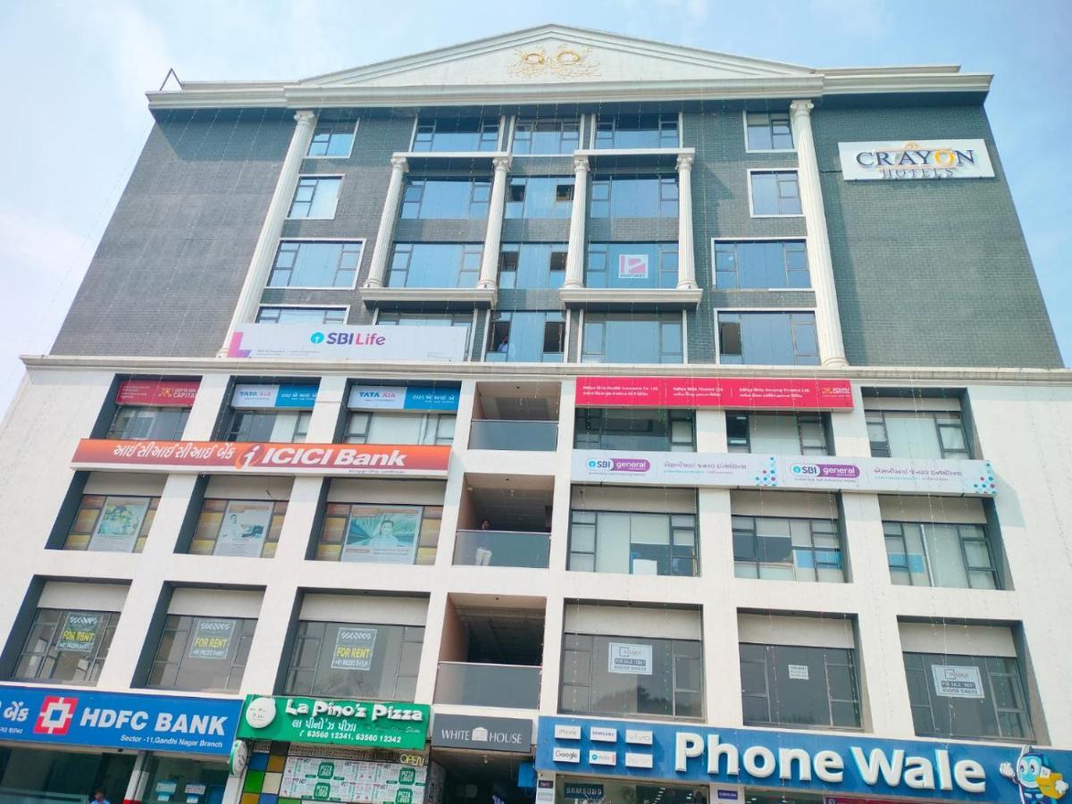 Crayon Hotels Gandhinagar Exterior photo
